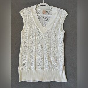 Faded Glory White Crochet Sweater Vest – Women’s Size M (8/10)